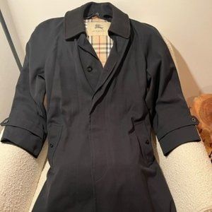 Men's Burberry Lawrence Trench Coat 40 Black - Great Holiday Gift!